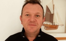 De la communication simple à de l'hypnose cachée. Christophe BERNARD au congrès hypnose et douleur 2016 De la communication simple à de l'hypnose cachée. Christophe BERNARD au congrès hypnose et douleur 2016